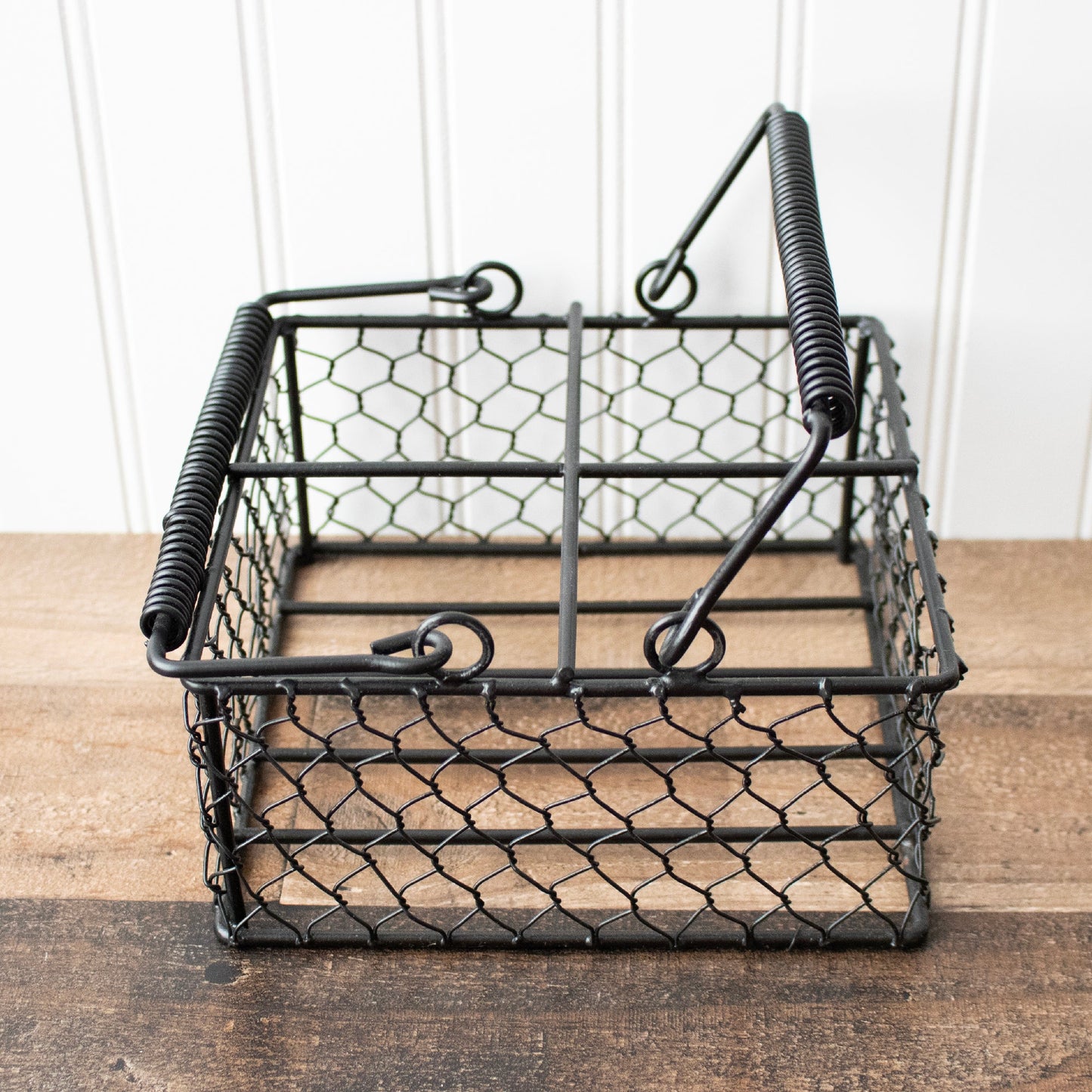 Chicken Wire Caddy for 4 Pint Mason Jars