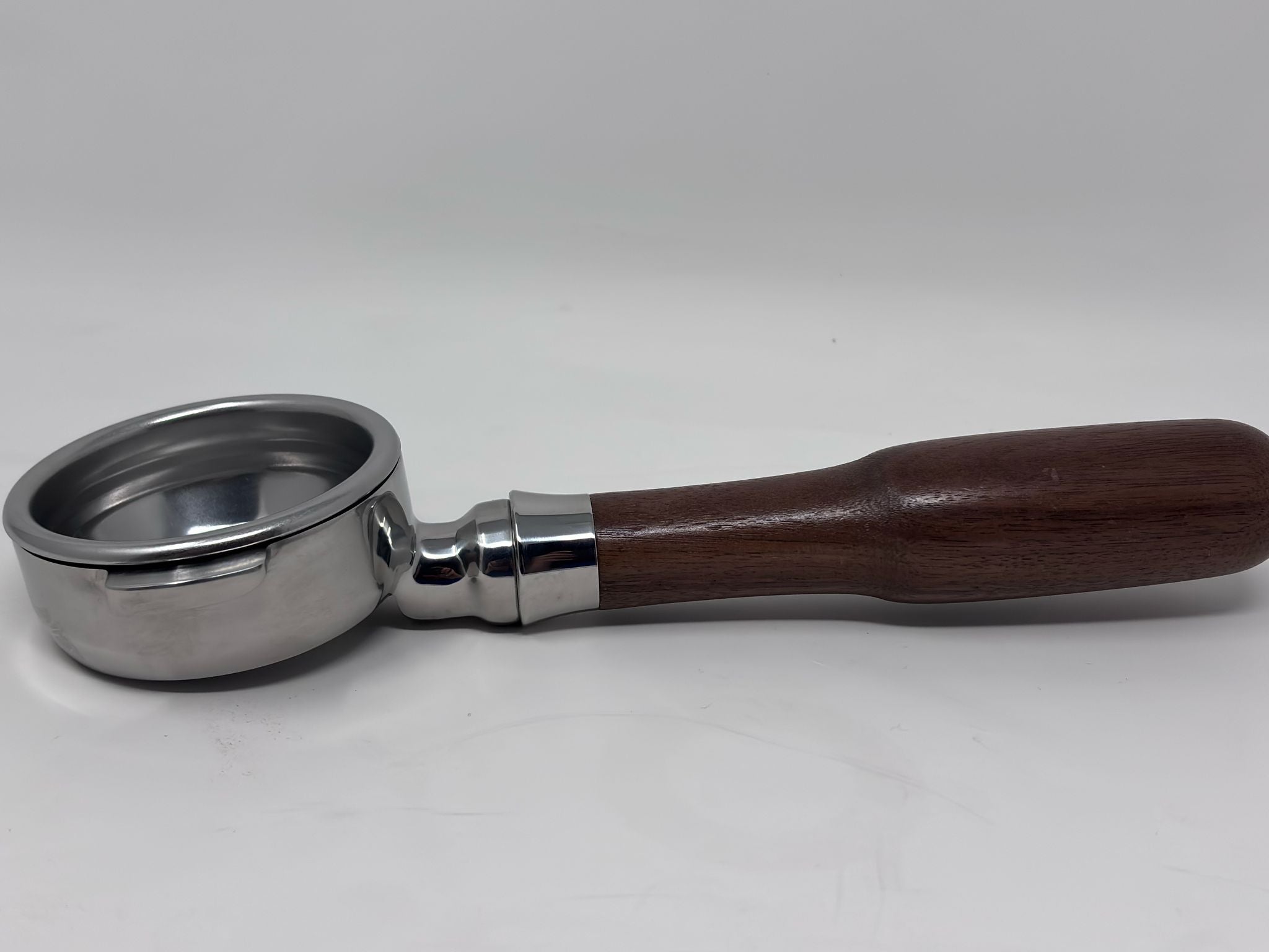 58mm Bottomless Portafilter with Wood Handle - Thumbnail 4