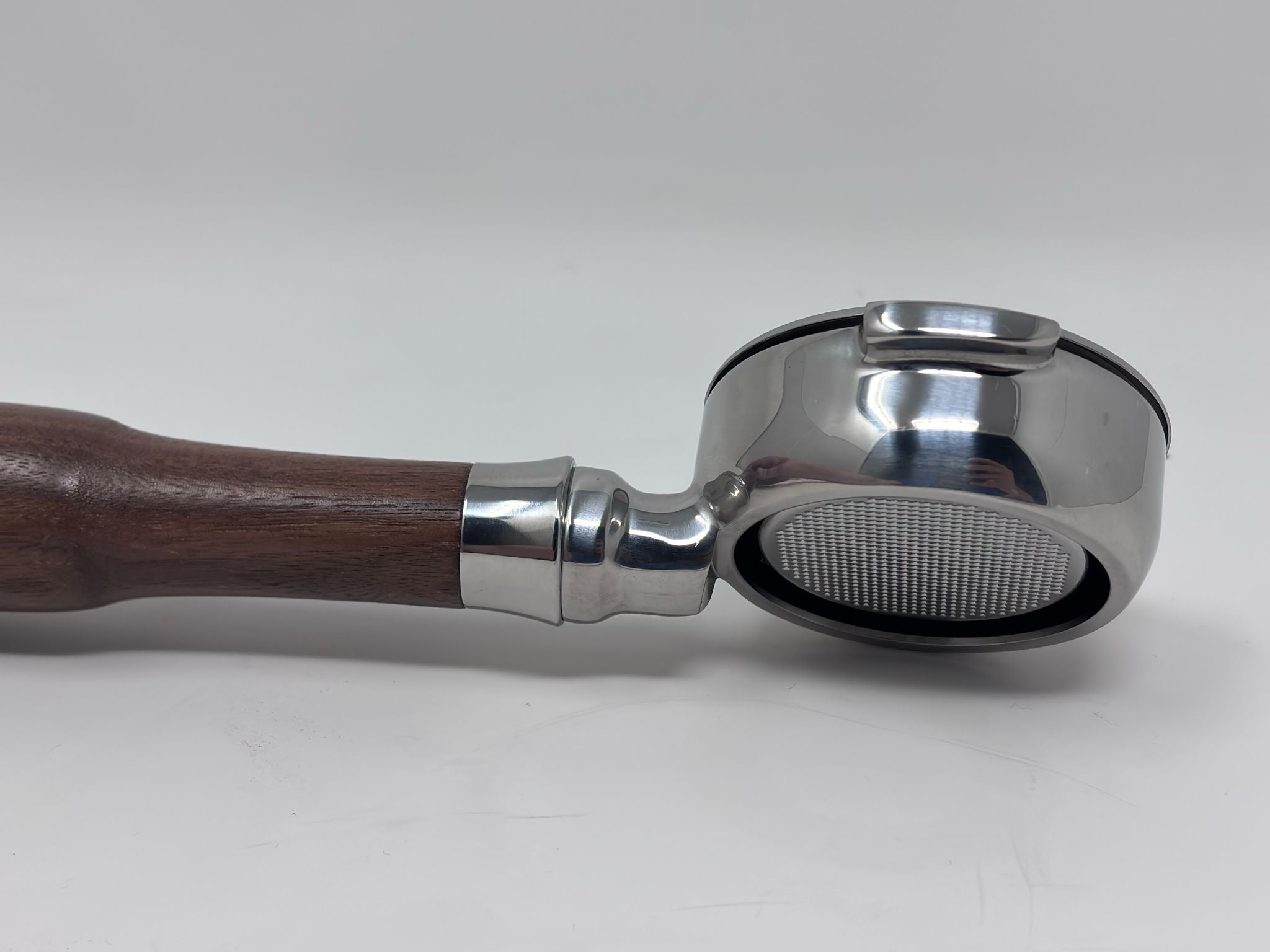 58mm Bottomless Portafilter with Wood Handle - Thumbnail 2